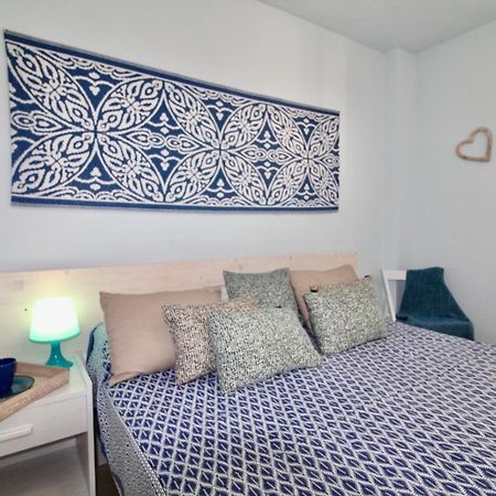 Agradable Apartamento Con Terraza En Formentera Es Pujols Exterior foto