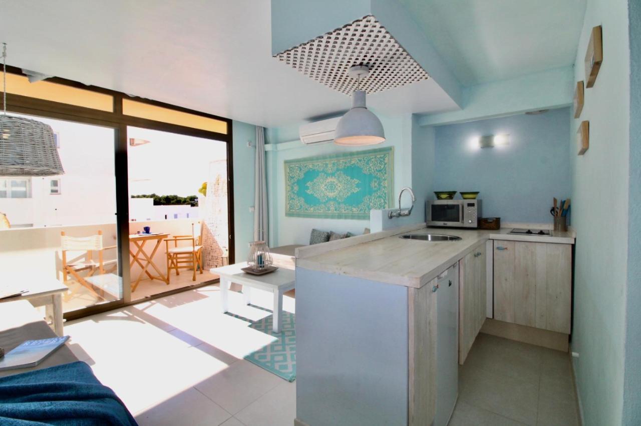 Agradable Apartamento Con Terraza En Formentera Es Pujols Exterior foto