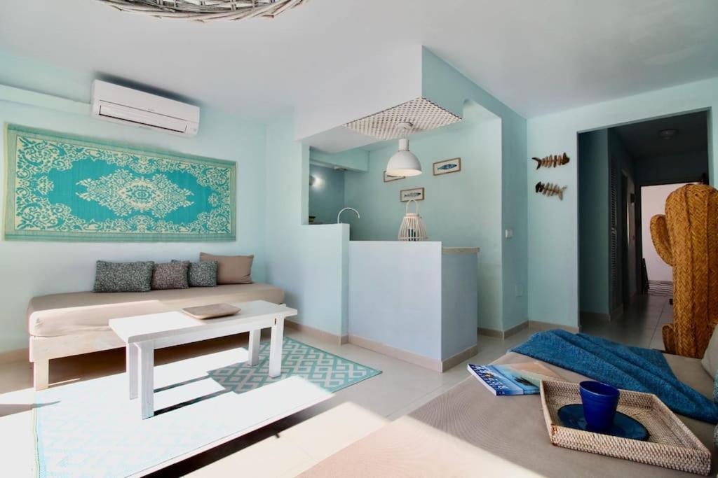 Agradable Apartamento Con Terraza En Formentera Es Pujols Exterior foto